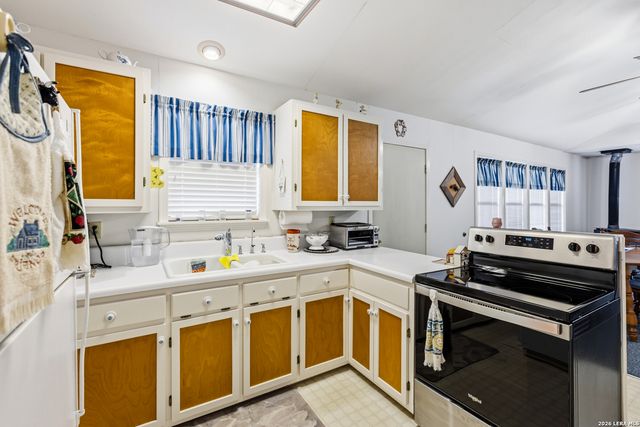 12017 FM 20, Kingsbury, TX 78638