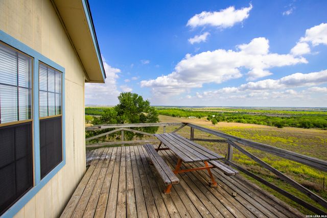 12017 FM 20, Kingsbury, TX 78638