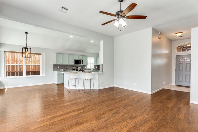 6809 Day Drive, Fort Worth, TX 76132