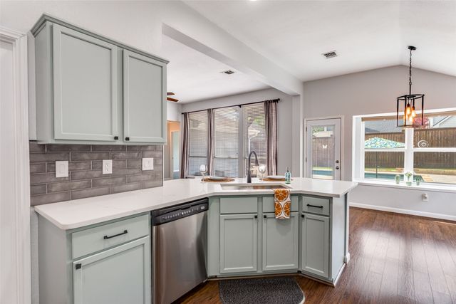 6809 Day Drive, Fort Worth, TX 76132