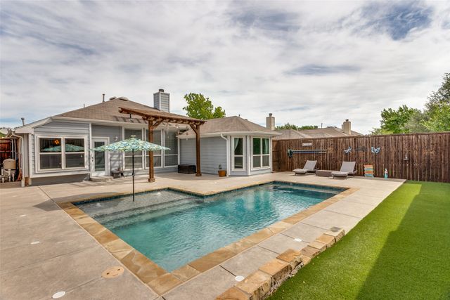 6809 Day Drive, Fort Worth, TX 76132