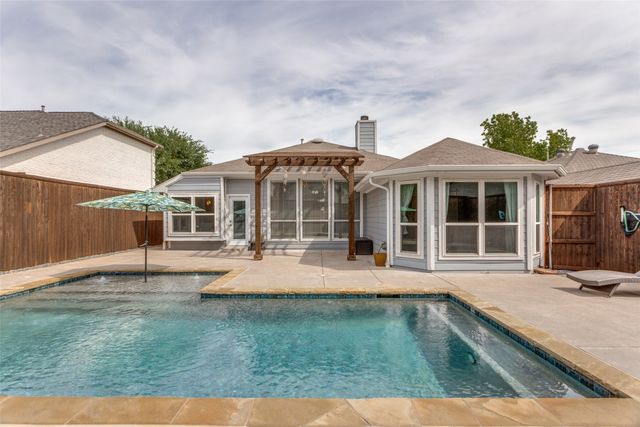 6809 Day Drive, Fort Worth, TX 76132