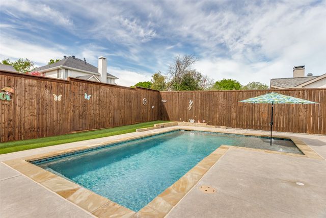 6809 Day Drive, Fort Worth, TX 76132