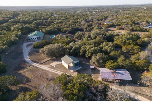 101 Fischer Cove DR, Wimberley, TX 78676