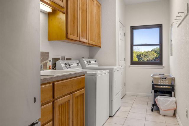 101 Fischer Cove DR, Wimberley, TX 78676