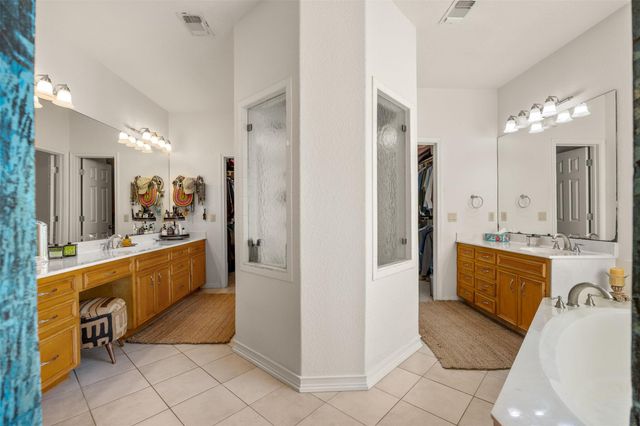 101 Fischer Cove DR, Wimberley, TX 78676