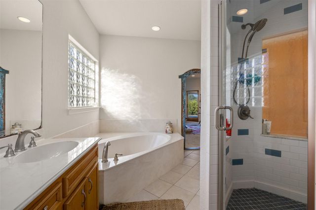 101 Fischer Cove DR, Wimberley, TX 78676