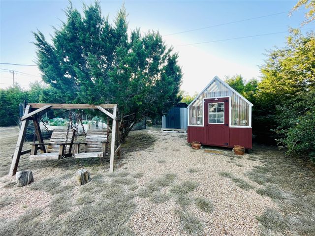 101 Fischer Cove DR, Wimberley, TX 78676