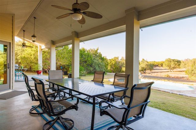 101 Fischer Cove DR, Wimberley, TX 78676