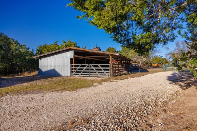101 Fischer Cove DR, Wimberley, TX 78676