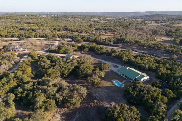 101 Fischer Cove DR, Wimberley, TX 78676