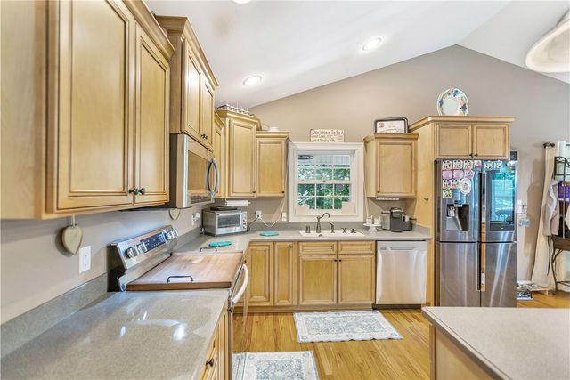 302 Ridgeside Court, West Union, SC 29696