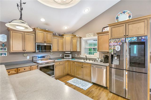 302 Ridgeside Court, West Union, SC 29696