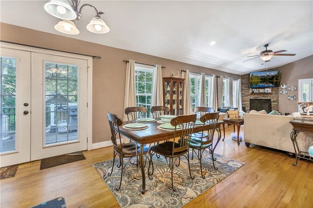 302 Ridgeside Court, West Union, SC 29696