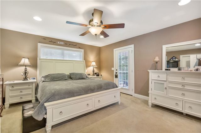 302 Ridgeside Court, West Union, SC 29696