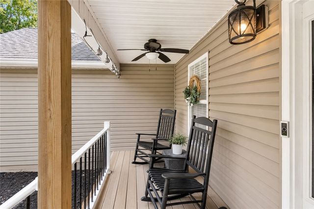 302 Ridgeside Court, West Union, SC 29696
