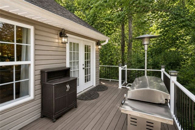 302 Ridgeside Court, West Union, SC 29696