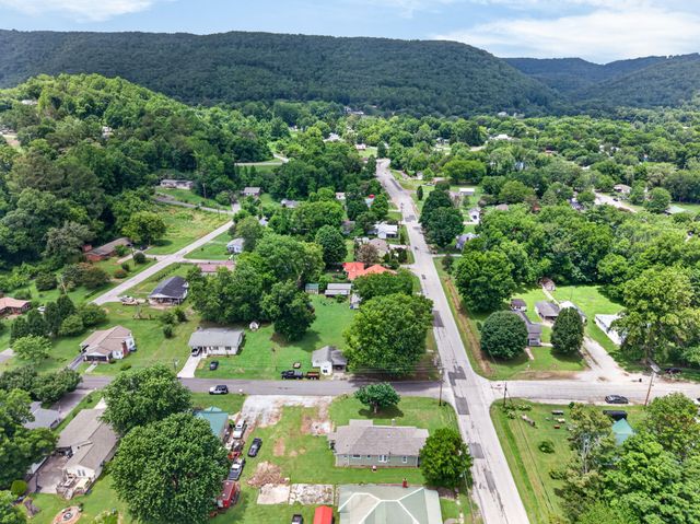 491 Piccadilly Ave, Spring City, TN 37381
