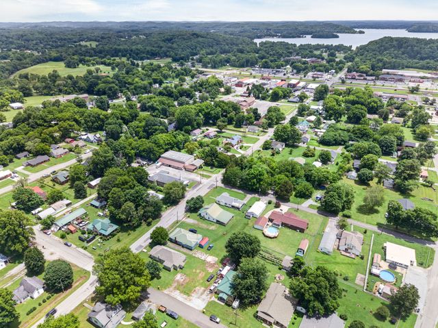 491 Piccadilly Ave, Spring City, TN 37381