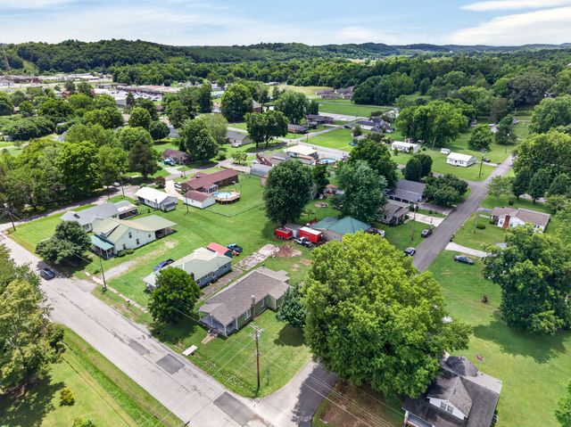 491 Piccadilly Ave, Spring City, TN 37381