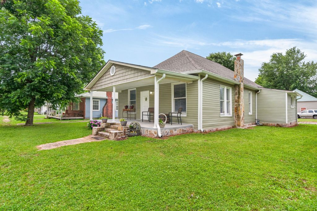 491 Piccadilly Ave, Spring City, TN 37381