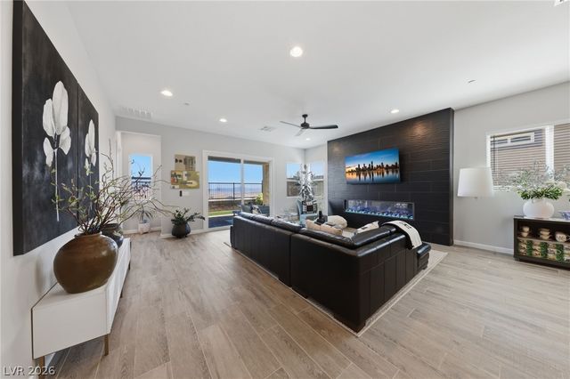 176 Cabo Cruces Drive, Henderson, NV 89011
