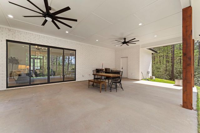 567 Lonestar Road, Huntsville, TX 77340