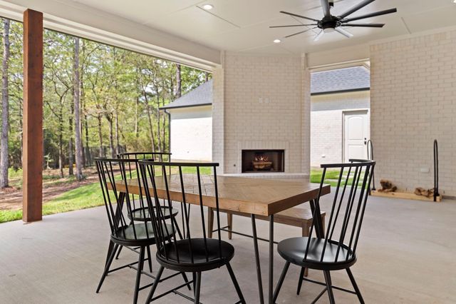 567 Lonestar Road, Huntsville, TX 77340