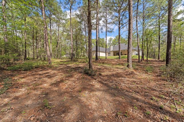 567 Lonestar Road, Huntsville, TX 77340