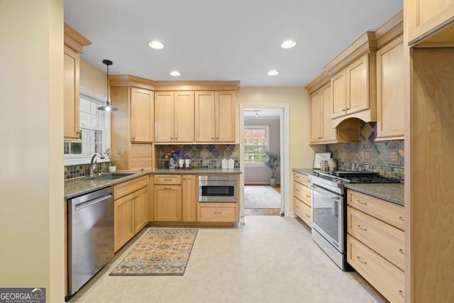 4455 Haverstraw Drive, Atlanta, GA 30338