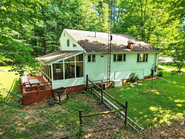 302 E Woodside Drive, Gambier, OH 43022