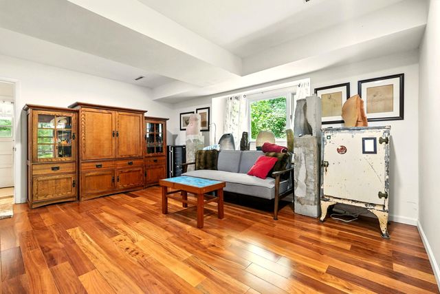 302 E Woodside Drive, Gambier, OH 43022