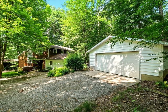 302 E Woodside Drive, Gambier, OH 43022