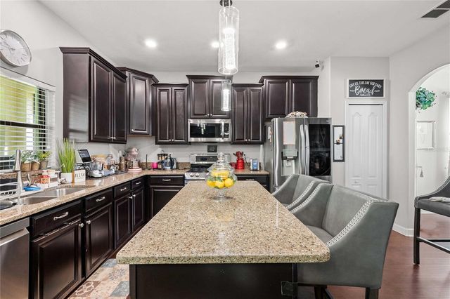 5049 IVORY STONE DRIVE, Wimauma, FL 33598