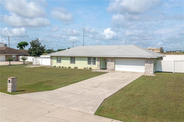 411 COUNTRY PINE ROAD, Haines City, FL 33844