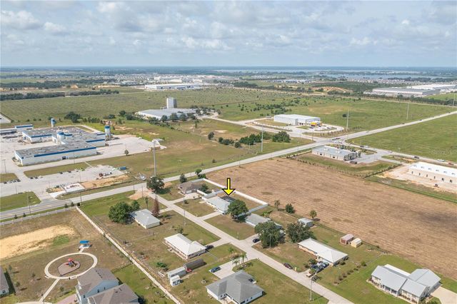 411 COUNTRY PINE ROAD, Haines City, FL 33844