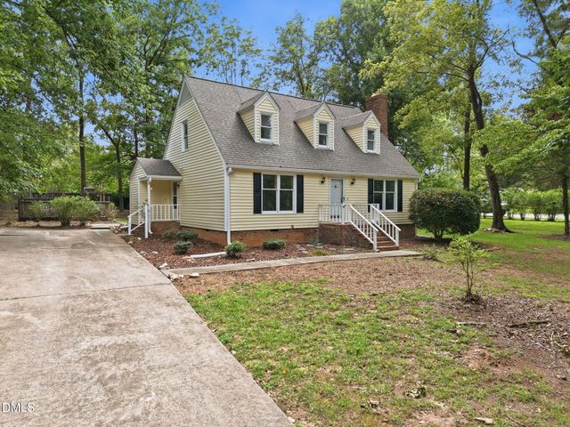 2725 Panther Drive, Raleigh, NC 27603