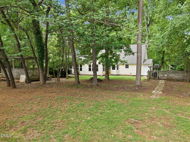 2725 Panther Drive, Raleigh, NC 27603