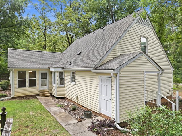 2725 Panther Drive, Raleigh, NC 27603