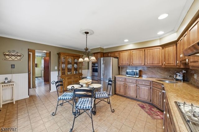5 Glen Gate Rd, Boonton Twp., NJ 07005