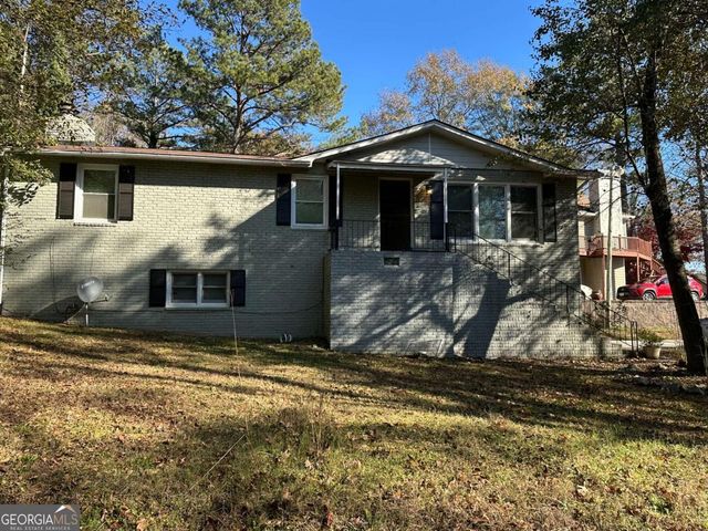 915 Lake Drive, Snellville, GA 30039