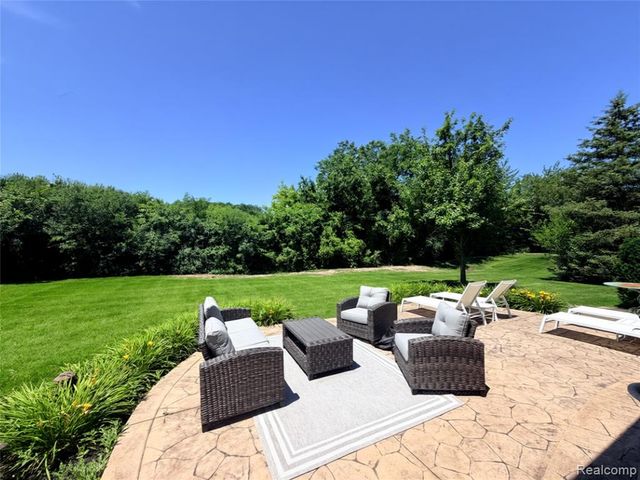 13697 Burning Tree Lane, Plymouth, MI 48170
