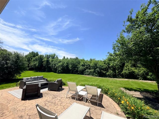 13697 Burning Tree Lane, Plymouth, MI 48170