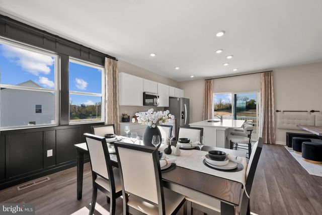 30 ALOMA ST, Charles Town, WV 25414