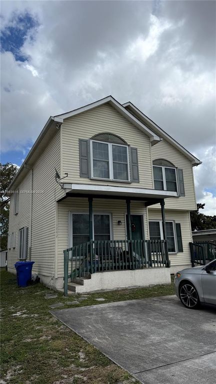 1738 SW 44th Terrace, Fort Lauderdale, FL 33317