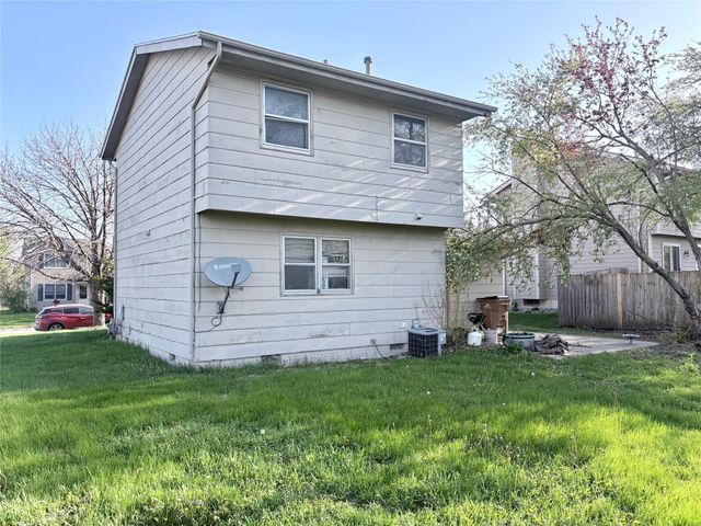 100 NE 5th Court, Grimes, IA 50111