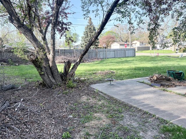 100 NE 5th Court, Grimes, IA 50111