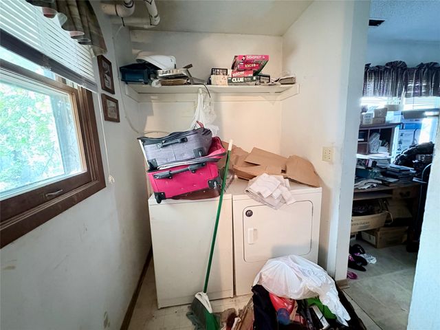 100 NE 5th Court, Grimes, IA 50111