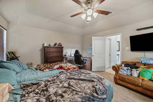 424 Brookhollow Lane, Saginaw, TX 76131