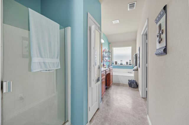 424 Brookhollow Lane, Saginaw, TX 76131